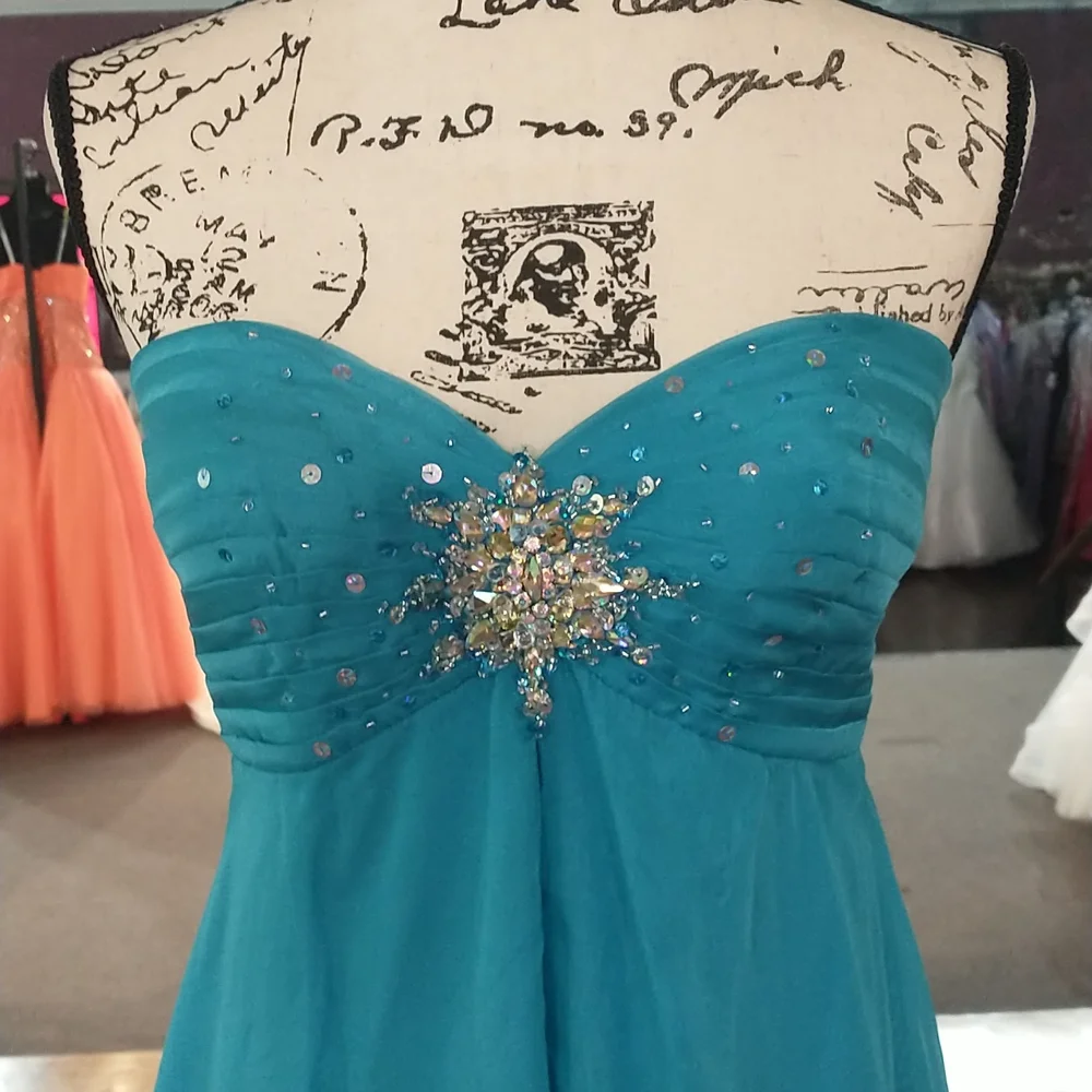 Karishma prom dress - Picture 5 of 9
